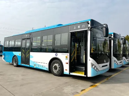 Picture of Brand New EQ6810 Pure Electric City Bus, 8m 29 Seats EV Buses Price, Dongfeng Electric Bus for Sale